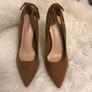 👠Pointed pumps 👠